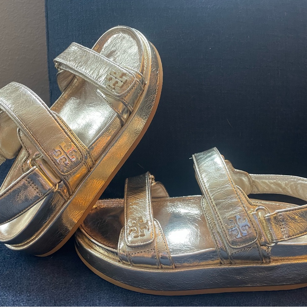 Tory Burch light gold sandals. Size 7. Excellent condition. - Picture 3 of 5